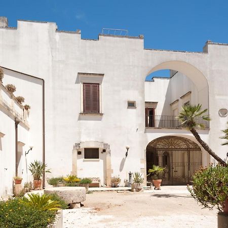Palazzo Francesco Grassi Bed and Breakfast Aradeo Buitenkant foto