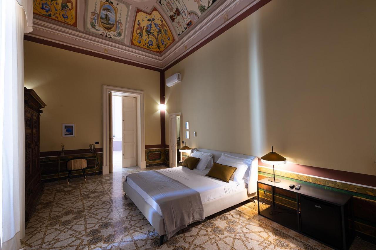 Palazzo Francesco Grassi Bed and Breakfast Aradeo Buitenkant foto