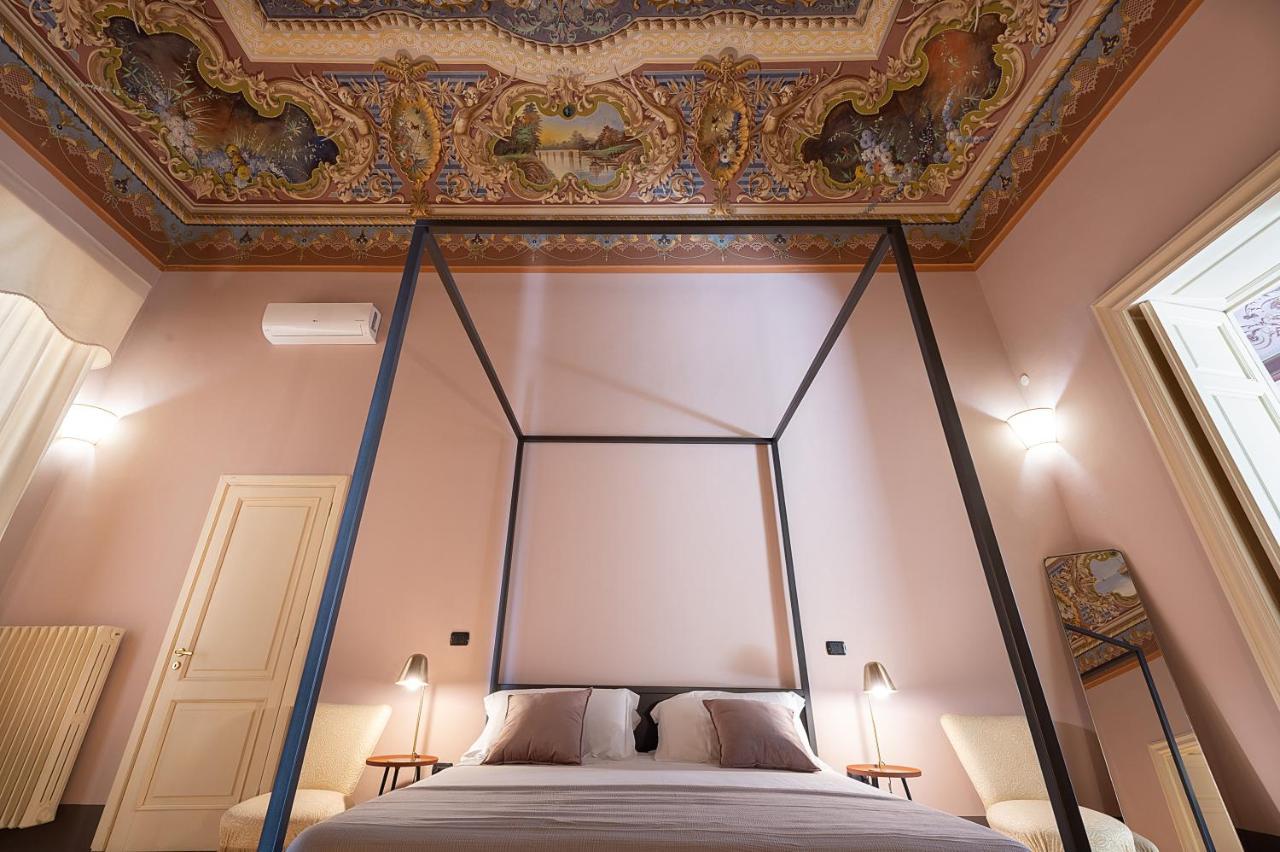 Palazzo Francesco Grassi Bed and Breakfast Aradeo Buitenkant foto