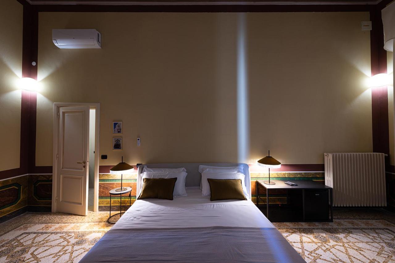 Palazzo Francesco Grassi Bed and Breakfast Aradeo Buitenkant foto