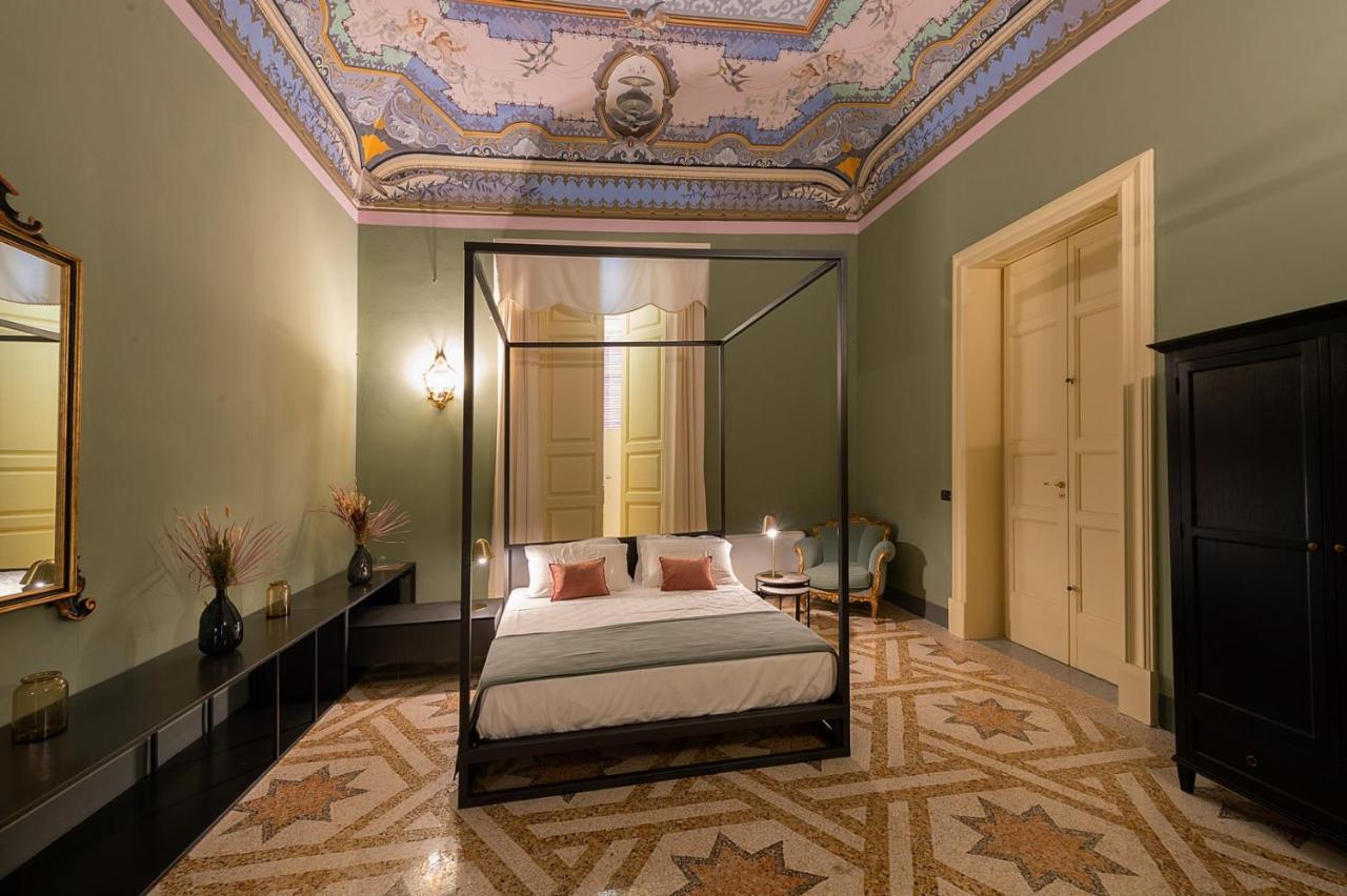 Palazzo Francesco Grassi Bed and Breakfast Aradeo Buitenkant foto